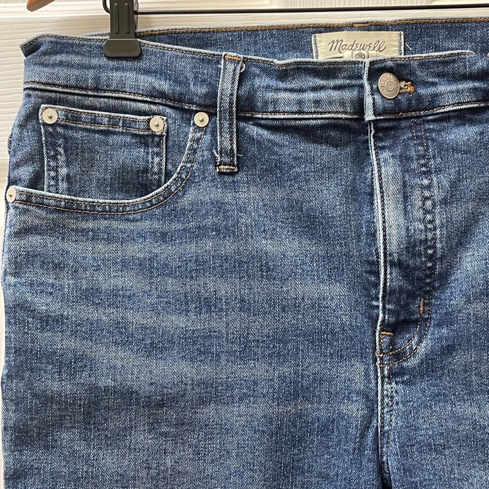 Madewell Women's Size 31 Arlen Wash High Rise Kick Out Crop Jeans Denim Classic